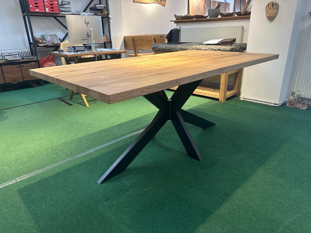 Tischgestell C-Star
