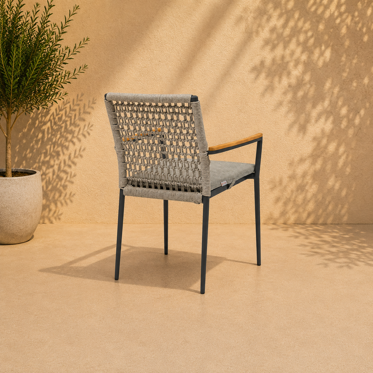 Ema Stapelsessel Beige